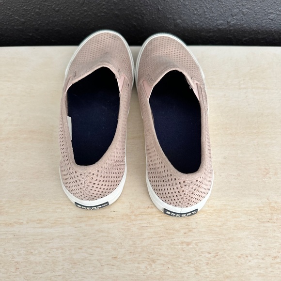 Sperry Perforated Pink Leather Slip Ons - Size 7.5 - Picture 3 of 7
